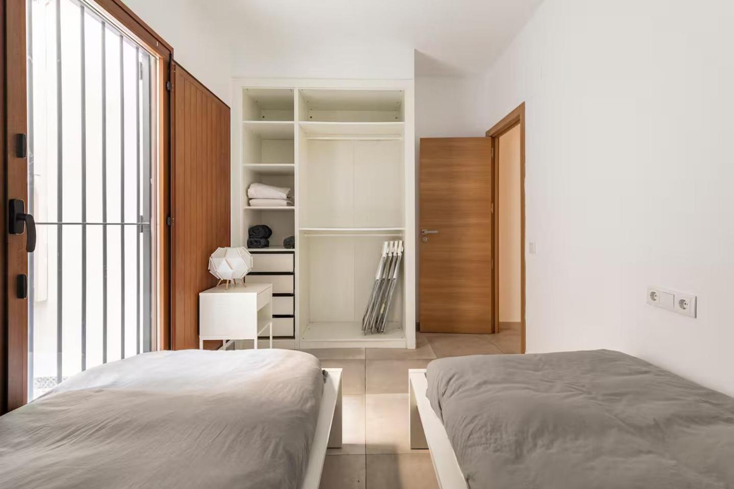 Vivienda Junto A Ruzafa - 12 Pax Y Mas Apartment บาเลนเซีย ภายนอก รูปภาพ