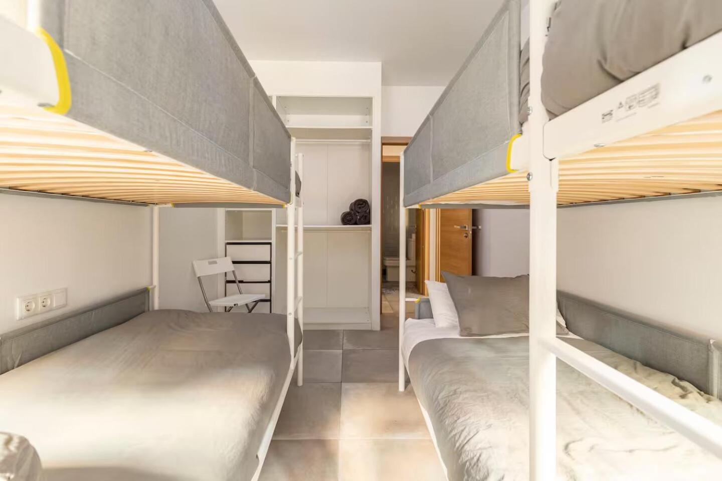 Vivienda Junto A Ruzafa - 12 Pax Y Mas Apartment บาเลนเซีย ภายนอก รูปภาพ
