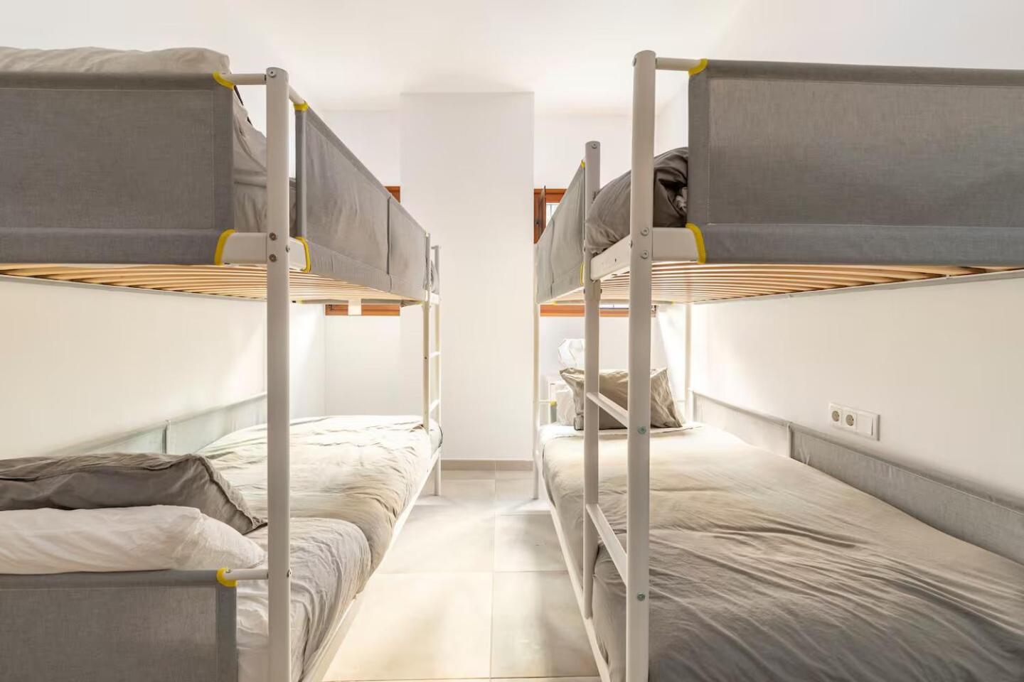 Vivienda Junto A Ruzafa - 12 Pax Y Mas Apartment บาเลนเซีย ภายนอก รูปภาพ