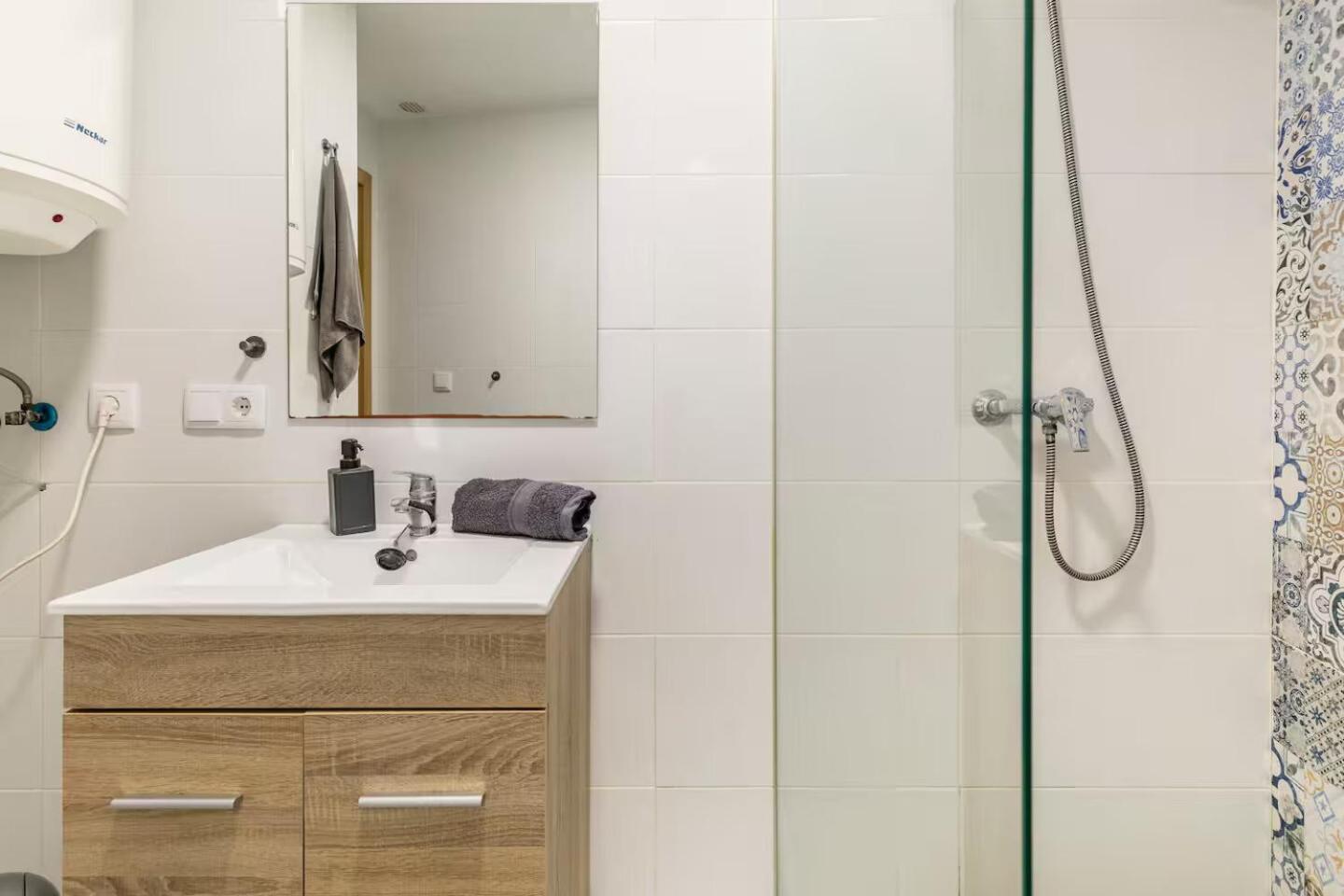 Vivienda Junto A Ruzafa - 12 Pax Y Mas Apartment บาเลนเซีย ภายนอก รูปภาพ