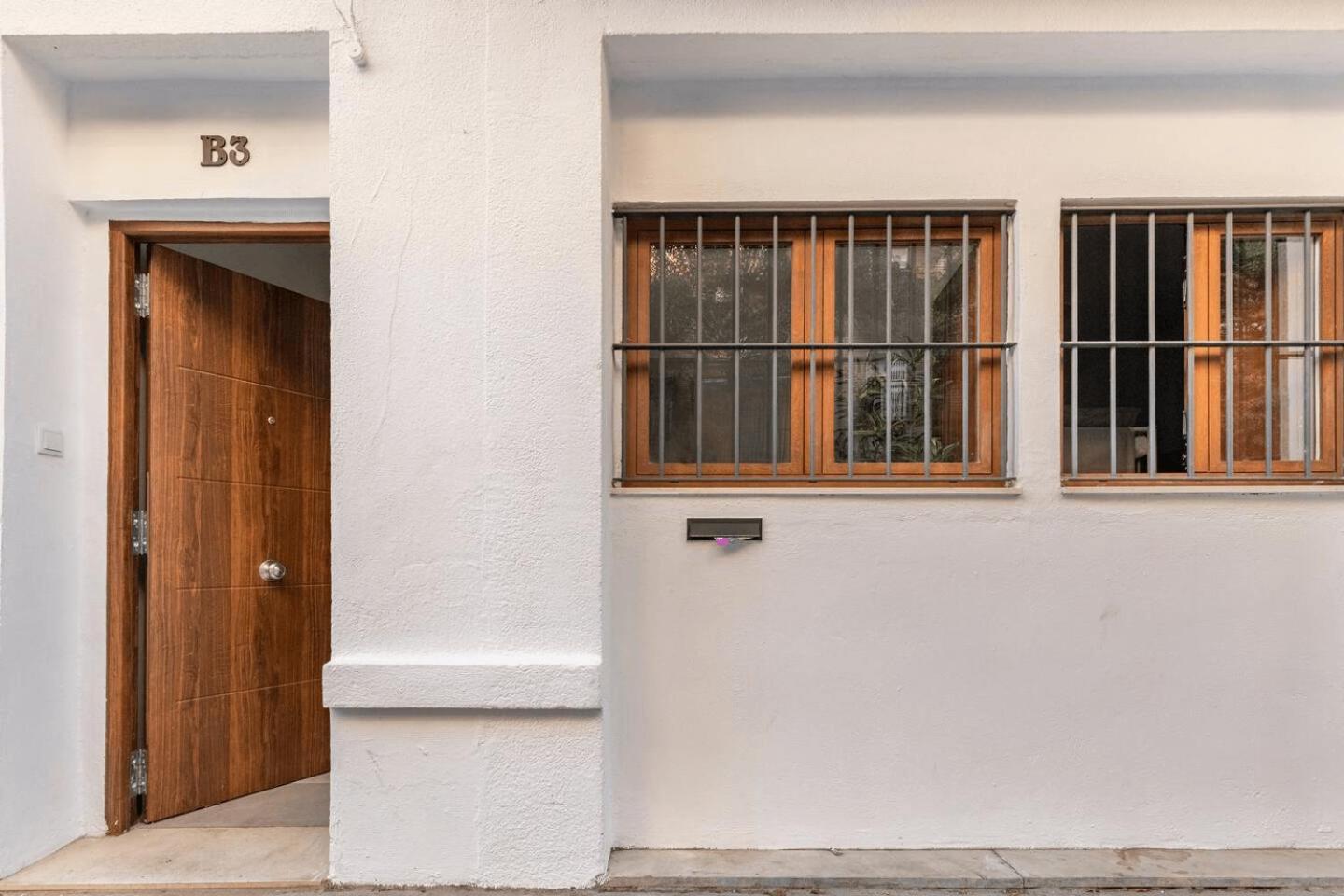Vivienda Junto A Ruzafa - 12 Pax Y Mas Apartment บาเลนเซีย ภายนอก รูปภาพ